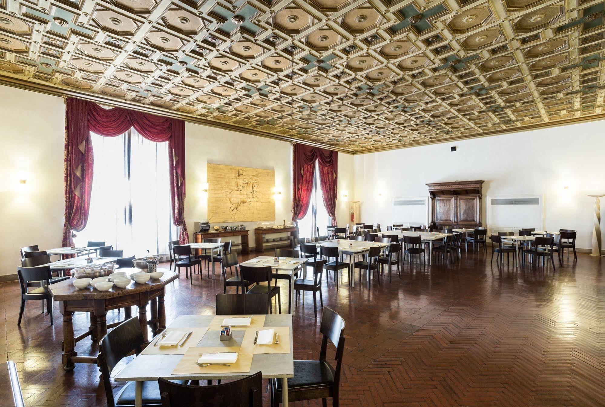 Hotel Columbus روما المظهر الخارجي الصورة