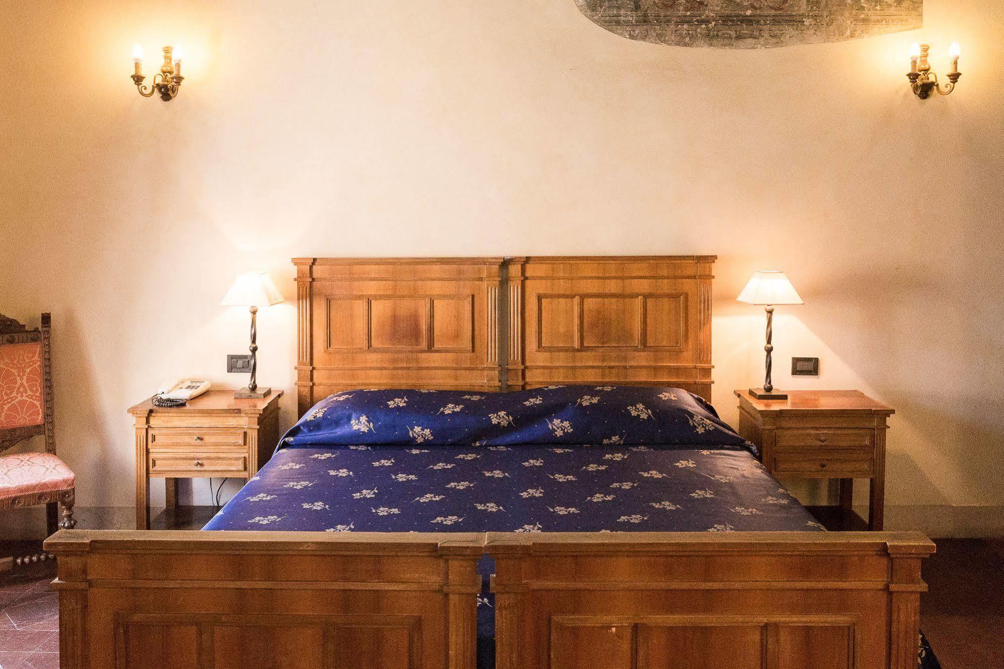 Hotel Columbus روما المظهر الخارجي الصورة
